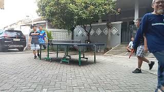 Rutin cari keringat di hari Minggu Tenis meja