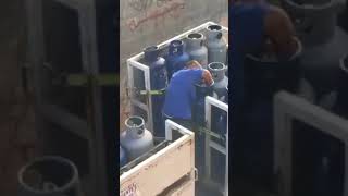 !ZETA GAS DE TIJUANA APLICANDO SELLOS FALSOS!!!