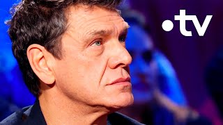 Marc Lavoine SANS VOIX devant son prof de français, "son panthéon" à lui !