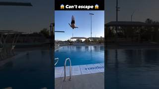 Diving fail 😱 Can’t escape..