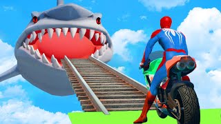 الرجل العنكبوت على مركبة النقل المؤتمتة - Spiderman on an Moto rides into bridge jaws a shark GTA 5