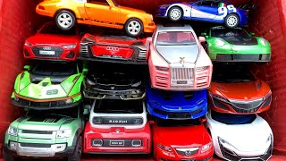 Box Full of Model Cars /Lamborghini SCV12, Honda NSX, Lykan Hypersport, Porsche 911, Porsche 964