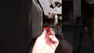 How to Use a Fuel Shut Off on a Small Engine