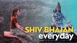 Shiv Amritvani" by Anuradha Paudwal: A Divine Ode to Lord Shiva | #DevotionalMusic #ShivAmritvani