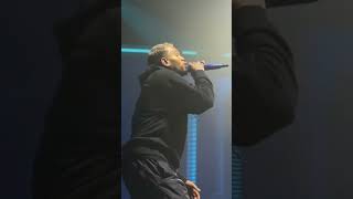 Chris Brown singing live 🤯 #chrisbrown #breezy #rnb #undertheinfluence #undertheinfluencetour