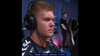 blameF and xyp9x shocked by this Farlig play