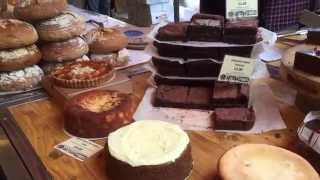 Funny Food 15: UK, London, Borough Market, street food.