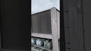 BID ON EQUIPMENT Item: 415807 - 210 Ton CARRIER Model 30 GTN 210 Air Cooled Chiller (video 2)