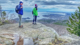 Hiking  Mount Megunticook In Maine