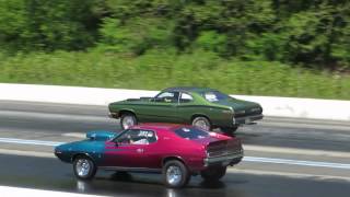 Plymouth Duster vs. AMC Javelin