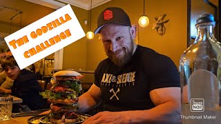 Foodchallenge: Trying to break Godzilla burger challenge record! #foodchallenge #burgerchallenge