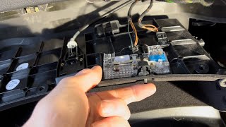 Mercedes R230 SL55 glove box light and battery drain