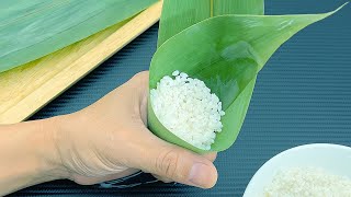 Witness the Beauty of Traditional Zongzi Making, Right Before Your Eyes!