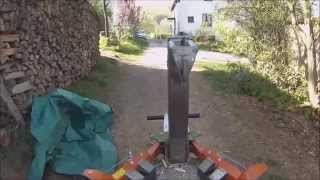 Der beste stehend Holzspalter von Posch  top Qualität / Posch log splitter in action