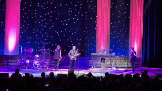 Space Intro/Fly Like An Eagle (YouTube Theater 9-21-23) - Steve Miller Band @concertconnection