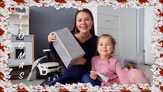 VLOGMAS: PACZKA NIESPODZIANKA