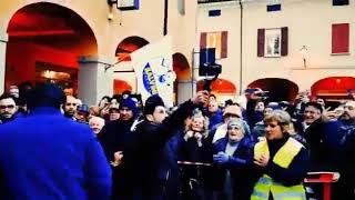 Salvini arriva a San Pietro in Casale BO 150120