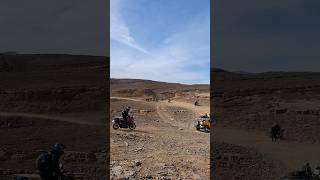 Aventuras en Moto a Través de las Montañas. gara medouar