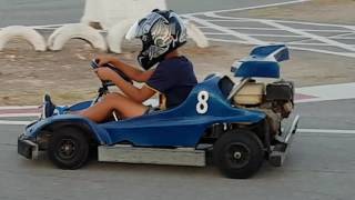 Alex y Hugo. Su primer Karting.