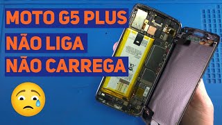 Moto G5 Plus não liga e não carrega. Como resolver?