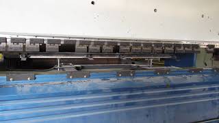 Daesung CNC Press Brake, 200 TON, WITH BACK GAGE