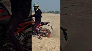 KTM Duke Burnout 💨 #duke #burnout #bike #youtube #crash  #viralshorts #reels #shorts