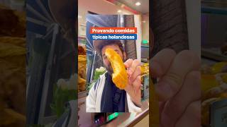 Provando comidas típicas holandesas