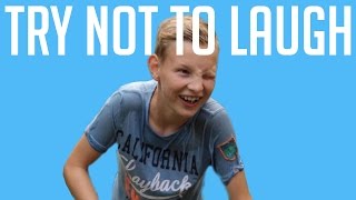 TRY NOT TO LAUGH CHALLENGE MET WATER!! - CasWetsema