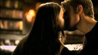 The Vampire Diaries - Sexy scenes