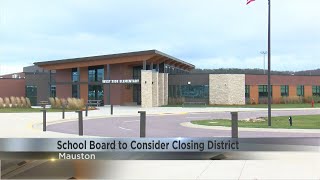 School board approves a consideration to close Mauston School District