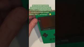 Gameboy pocket y el proceso para jugar cuando se ponía necio👾 #youtubeshorts #retrogaming #gameboy