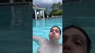 Piscina veloce prima della pioggia #uragano #florida #temporale