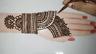 Karwa chauth mehndi design 2024 back hand/karwa chauth special mehndi design/easy & simple mehndi