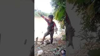 VIRAL ❗ pemuda jago mancing #viral #shorts