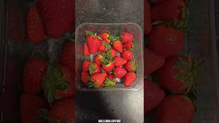 #shorts #asmr Fresh Strawberries eating sounds asmr | Fruits eating sounds | Satisfying sounds asmr