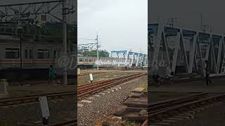 KRL COMMUTER LINE PUANJANGGGG BANGET#krlcommuterline #keretaapi #shortvideo