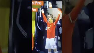 Jesse Lingard make an Zlatan ibrahimovic ￼happy