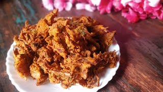 Crispy pakoda recipe || Palak onion pakoda || Teatime snacks || Onion pakora