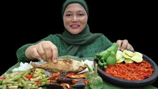 MAKAN JENGKOL MUDA SAMBEL TERASI || IKAN ASIN PEDA LEUNCA#Makanansunda#lalapanmenta