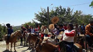 CAVALGADA AO MORRO 2018 - CHEGADA NA IGREJA