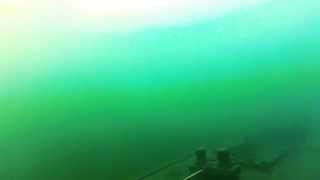 25 Smallmouth Bass in one Ice Dive Hercules Boat Wreck Mar 2014 50ft+ vis personal record