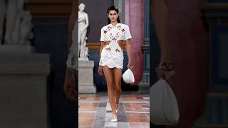 VALENTINO SPRING/SUMMER 2024 READY-TO-WEAR #fashion #trends #trends 2024 #fashionweeks #moda #style