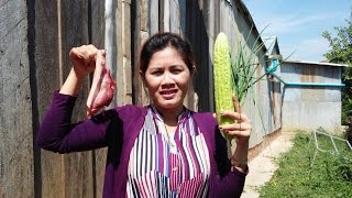 Beautiful Girl cooking Cambodian food - Village Food Factory - Amazing street food(part 14)