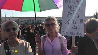 In tantissimi a sfilare per “un aborto libero”