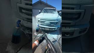 This gets MORE SATISFYING the more you watch it! Thick BLUE SNOW FOAM #detailing #shorts