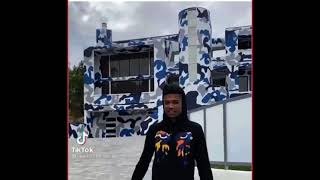 BLUE FACE WRAPS HIS WHOLE MANSION IN CAMO