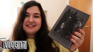 BRACELETS & BOOKS CATCH UP [CC] || Vlog #17