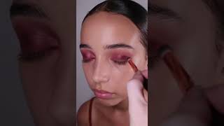 The gorgeous using Makeup Weapons #beautybloggersunder5k #glammakeupvideos #glammakeupartistry #gla