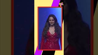 SONAKSHI SINHA AS SHOW STOPPER FOR SOEZI BOMBAY TIMES FASHION WEEK 2022 | VIRAL MASALA