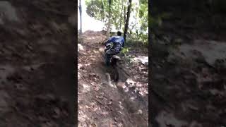 cê tá doido 😅! #braap #2rodas #shortvideo #trilheirosdobrasil #viral #offroad #crf230 #crf #roia